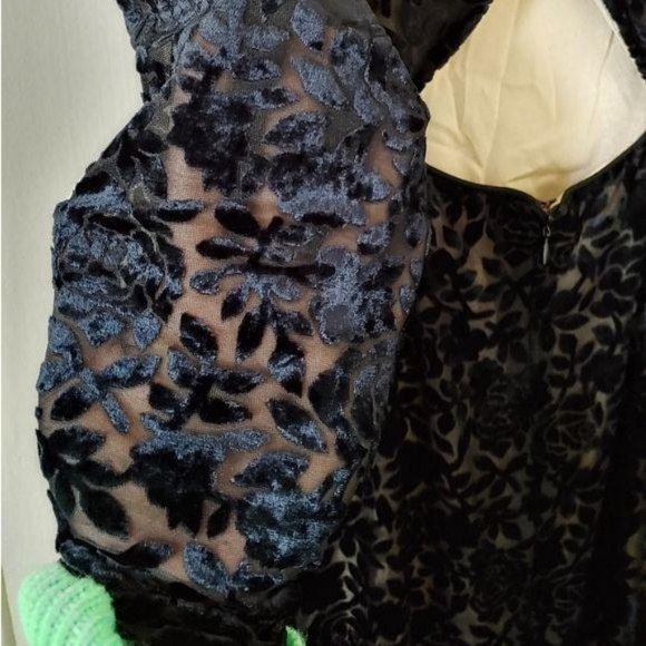Navy Blue Textured Lace Floor Length Dress Size 6 - Picture 2 of 12